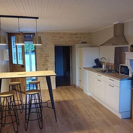 Petite Maison En Pierre Au Calme Avec Exterieur Montbellet Esterno foto