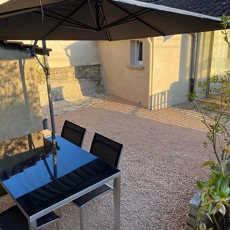 Petite Maison En Pierre Au Calme Avec Exterieur Montbellet Esterno foto