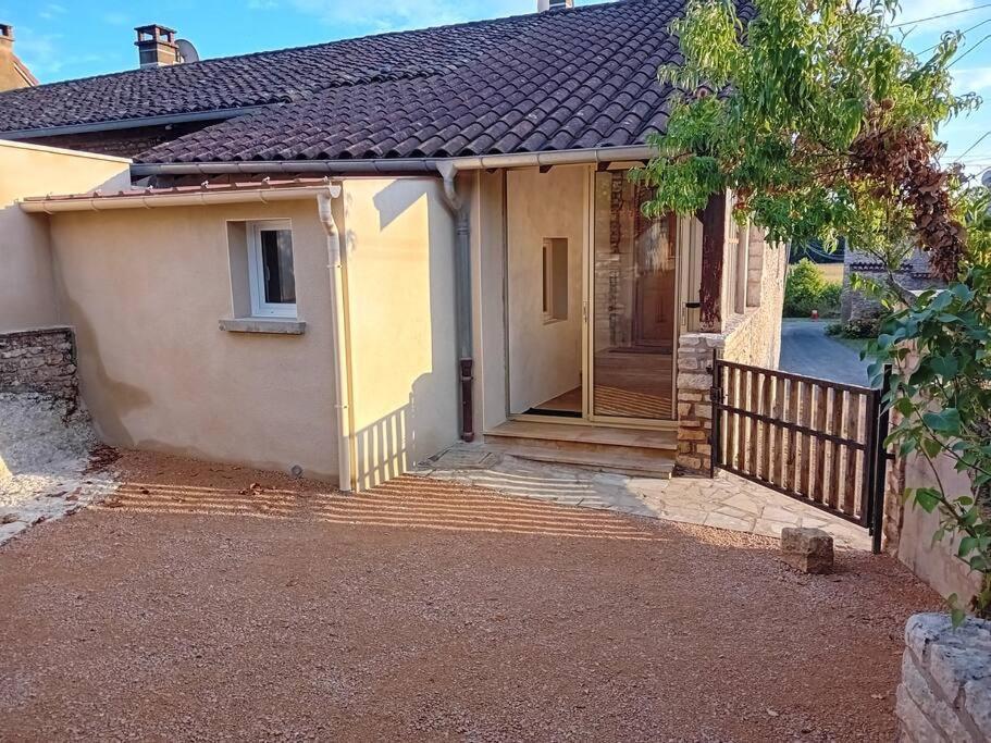 Petite Maison En Pierre Au Calme Avec Exterieur Montbellet Esterno foto